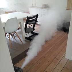 Kuivasavu käsittely vetyperoksidilla - poistaa turvallisesti hajut ja desinfioi.